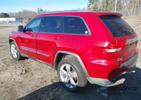 2011 Jeep Grand Cherokee Laredo z USA, uszkodzony, nr VIN 1J4RR4GG0BC528513